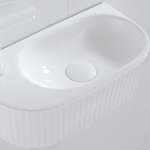 QeramiQ Fuente fonteinset – 40x21.5x12 cm – keramiek wit glans – kraangat links – mat witte kraan – geribbeld SW1233006