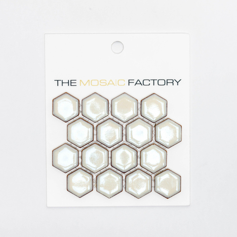ÉCHANTILLON The Mosaic Factory Barcelona carreau mosaïque 2.3x2.6x0.5cm Hexagone Porcelaine émaillée blanc doux avec bord rétro SW862013