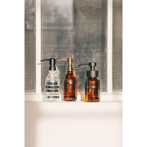 Wellmark Shampoo bruin glas zwarte pomp 250ml SHAMPOO Black label SHOWROOMMODEL SHOW24831