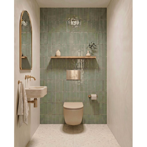 QeramiQ Dely Toiletset - 36.3x51.7cm - diepspoel - rimless - Geberit UP320 inbouwreservoir - softclose toilet zitting - geborsteld messing bedieningsplaat - ronde knoppen - mat beige SW1242409