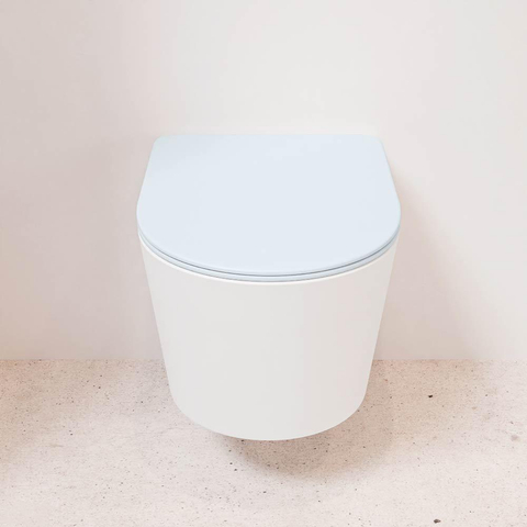 Mondiaz LAVIE hangtoilet – spoelrandloos – 36 x 53 cm – met softclose zitting – Talc (wit), zitting Clay (lichtblauw/grijs) SW1208595