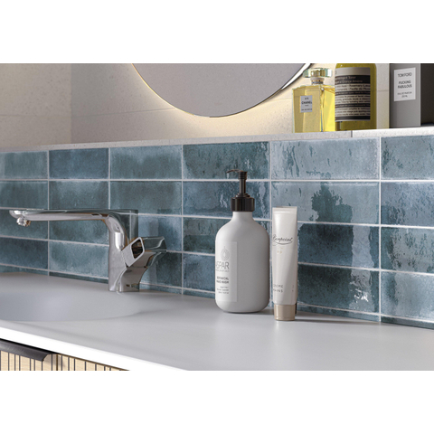 SAMPLE Terravito Giavelo wand- en vloertegel - 6x24.6cm - 8.4mm - Rechthoek - Overig - glans groen - Turquoise SW1601992