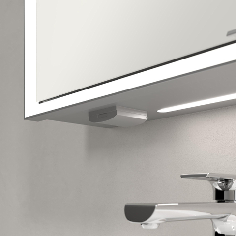 Villeroy & Boch My View Now spiegelkast - met 3 deuren - met led verlichting en wastafelverlichting - 120x75x16.8cm - met sensorschakelaar - Aluminium (zilver) SW701253