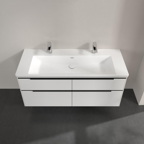 Villeroy & Boch Subway 3.0 wastafelonderkast - 130x55x45cm - met Volcano Black greep - 1 sifonuitsparing - spaanplaat - Brilliant White (wit) SW701044