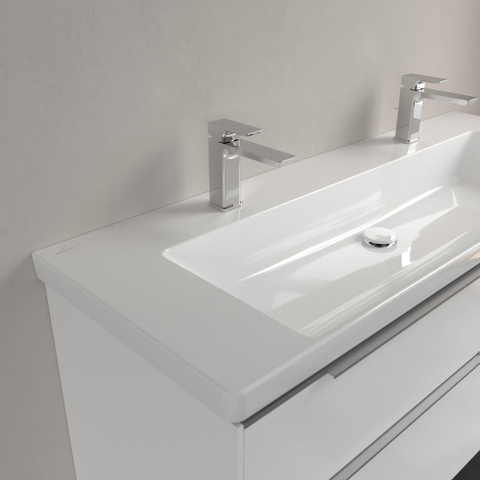 Villeroy & Boch Subway 3.0 meubelwastafel - 130x47x17cm Rechthoek - 2 kraangaten - zonder overloopgat Ceramic - White Alpine (glans wit) SW701015