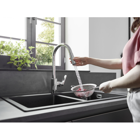 Hansgrohe Focus m41 Eengreeps keukenmengkraan - 240 - ecosmart - met uittrekbare vuistdouche - 2 straalsoorten - hoogglans chroom SW529003
