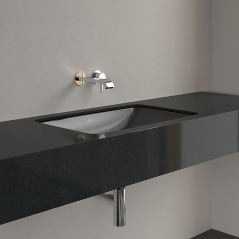 Villeroy & Boch Loop & Friends onderbouwwastafel - 61.5x38cm - zonder kraangat - met overloop CeramicPlus - Pure Black (zwart) SW1162572
