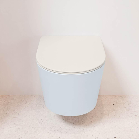 Mondiaz LAVIE hangtoilet – spoelrandloos – 36 x 53 cm – met softclose zitting – Clay (lichtblauw/grijs), zitting Linen (offwhite) SW1208647