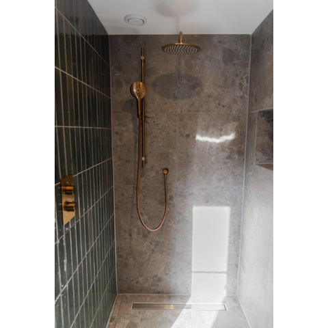 Fortifura Calvi ensemble de douche pluie encastré – douche de tête Ø 25 cm – bras mural courbé 35 cm – douchette ronde 1 jet – cuivre brossé mat SW1170672