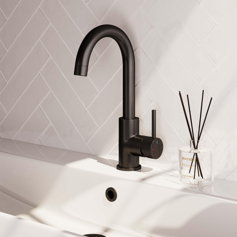 Brauer Black carving Mitigeur de lavabo sur plage - haut - orientable - longue poignée fine carving - noir mat SW716115
