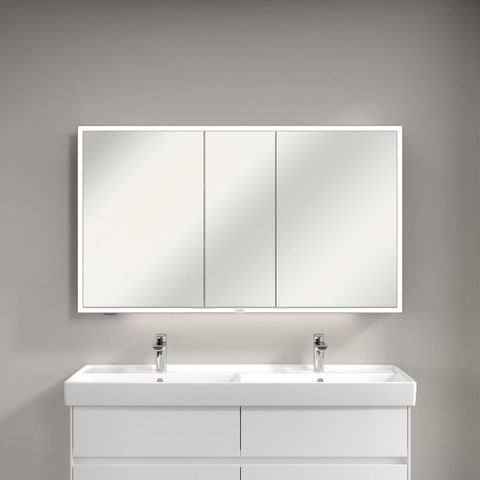 Villeroy & Boch My View Now My view spiegelkast - 130x75cm - 3 deuren - 2 contactdoos LED - zilver SW641566