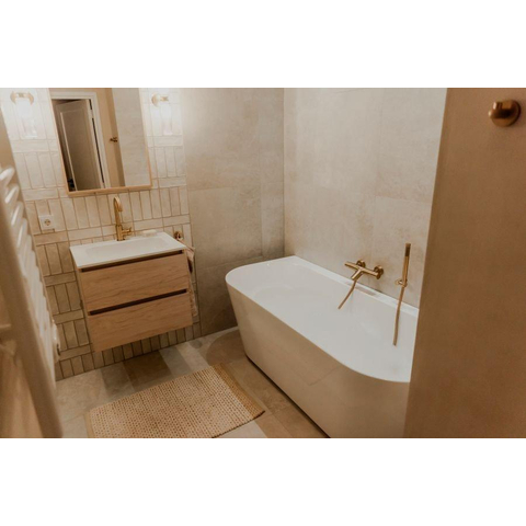 Fortifura Calvi Thermostatische badkraan - met staafhanddouche handdouchehouder en gladde doucheslang - PVD - geborsteld messing (goud) SW811958