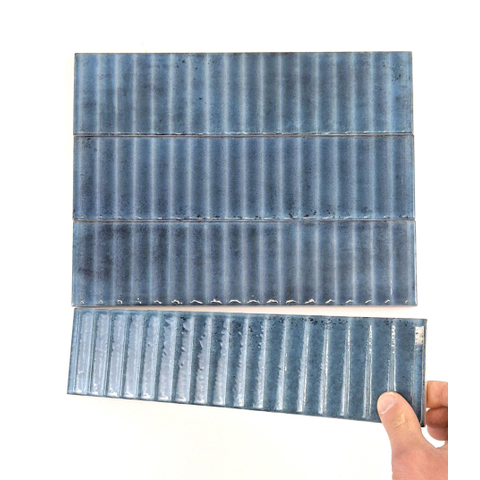 ÉCHANTILLON Terravito Sileno Pour carreau mural - 30x7.5cm - 8mm - nervure - Bleu SW1221431
