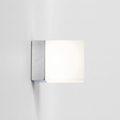 Astro Cube Applique murale 8x8x10.5cm IP44 culot G9 chrome SW75552