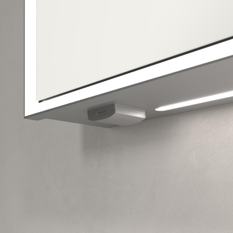 Villeroy & Boch My View Now spiegelkast - met 3 deuren - met led verlichting en wastafelverlichting - 160x75x16.8cm - met sensorschakelaar - Aluminium (zilver) SW702118