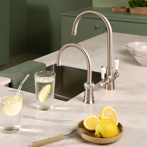 Quooker Classic Nordic Round kokendwaterkraan - draaibare uitloop - Combi+ reservoir - Warm / kokend water - RVS SW299681