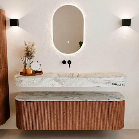 MONDIAZ THOR-DLUX 150cm badmeubel ronding links + rechts kleur Ruby met 1 lade en 2 deuren. Vrijhangende wastafel CLOUD Midden zonder kraangat kleur Glace. SW1464575