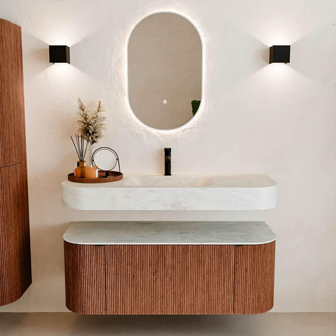 MONDIAZ THOR-DLUX 120cm meuble de salle de bains arrondi gauche + droite couleur Ruby avec 1 tiroir et 2 portes. Vasque suspendue CLOUD Milieu 1 trou de robinet couleur Opalo. SW1463146