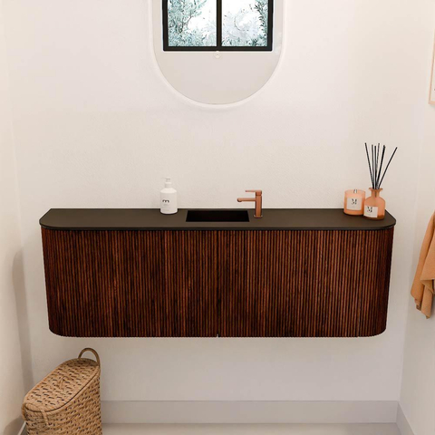Mondiaz JOYA 123.2cm toiletmeubel - ronding links en rechts kleur Ruby - Wastafel FAYE positie Midden 1 kraangat kleur Urban. SW1421848