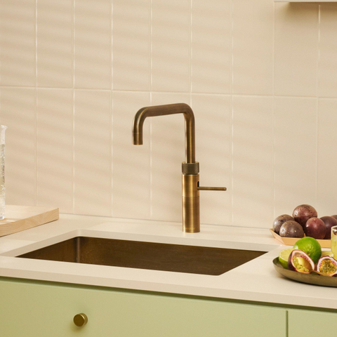 Quooker Fusion Square kokendwaterkraan - draaibare uitloop - PRO3 incl. Cube reservoir - Warm / kokend / bruisend / gefilterd water - Messing patina SW769509