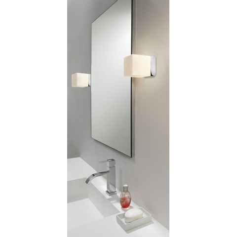 Astro Cube Applique murale 8x8x10.5cm IP44 culot G9 chrome SW75552