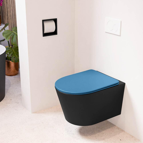 Mondiaz LAVIE hangtoilet – spoelrandloos – 36 x 53 cm – met softclose zitting – Urban (zwart), zitting Jeans (blauw) SW1208787