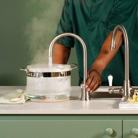Quooker Classic Nordic Round kokendwaterkraan - draaibare uitloop - Combi+ reservoir - Warm / kokend water - RVS SW299681