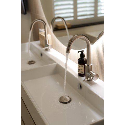 Fortifura Calvi Mitigeur lavabo rehaussé avec bec rotatif Inox brossé PVD SW809348