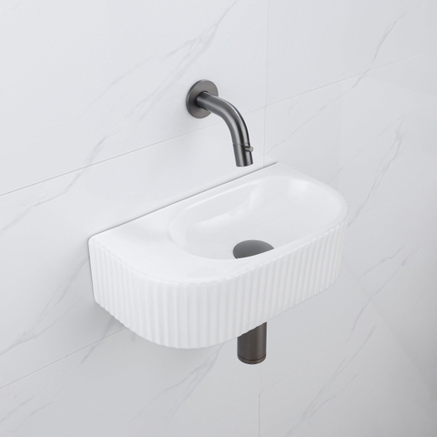 QeramiQ Fuente fonteinset – halfrond – 40x21.5x12 cm – keramiek wit glans – kraan gunmetal – geribbeld SW1233118