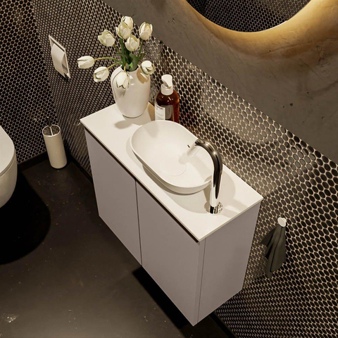 Mondiaz Fowy Meuble de toilette - 60x50x23cm - fumée mat - 1 trou de robinet - lavabo à droite - 2 portes - solid surface - plan MDF - lavabo : blanc SW761237