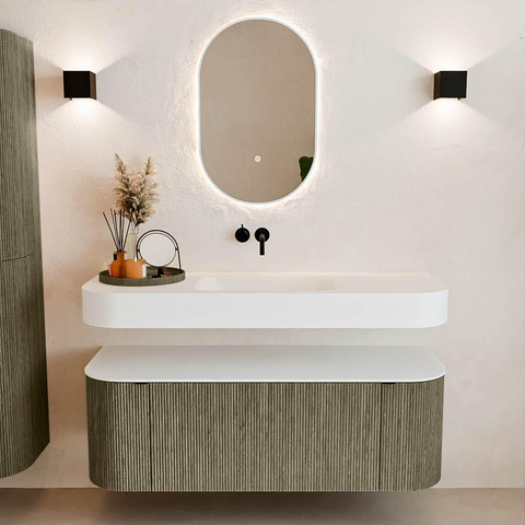 MONDIAZ THOR 130cm meuble de salle de bains arrondi gauche + droite couleur Shadow avec 1 tiroir et 2 portes. Vasque suspendue CLOUD Milieu sans trou de robinet couleur Talc. SW1463705