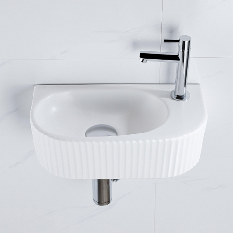 QeramiQ Fuente pack lave-mains – 40 x 21,5 x 12 cm – céramique blanc mat – perçage à droite – robinet chromé – cannelé SW1232877