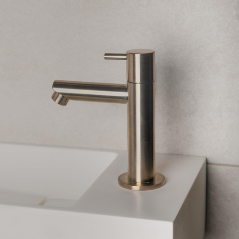 Differnz Solid fonteinset - 36x18.5x9cm - Rechthoek - 1 kraangat - Chroom - Solid Surface Wit met kraan SHOWROOMMODEL SHOW26559