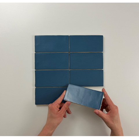 ÉCHANTILLON Terravito Galeno Carrelage mural - 7.5x15cm - 8.5mm - Rectangle - Bleu foncé mat SW736333