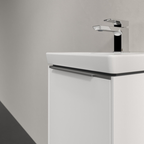Villeroy & Boch Subway 3.0 wastafelonderkast - 40x40x30cm - met 1 linksdraaiende - softclose deur - met aluminium glanzende greep - spaanplaat - Brilliant White (wit) SW701602