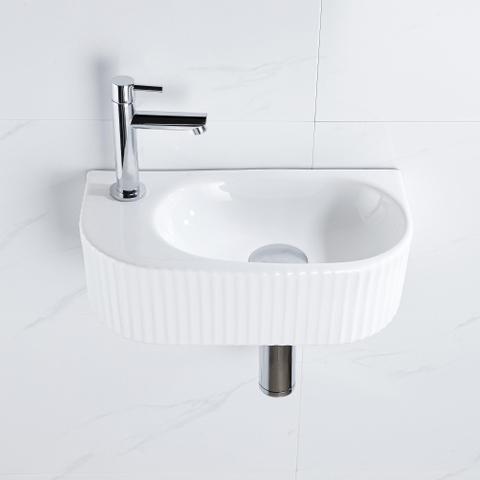 QeramiQ Fuente fonteinset – 40x21.5x12 cm – keramiek wit glans – kraangat links – chromen kraan – geribbeld SW1232865