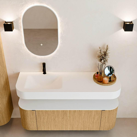 MONDIAZ THOR 140cm meuble de salle de bains arrondi gauche + droite couleur Oak avec 1 tiroir et 2 portes. Vasque suspendue CLOUD gauche 1 trou de robinet couleur Talc. SW1463897