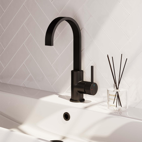 Brauer Black carving Mitigeur de lavabo sur plage - haut - pivotant - levier long et fin carving - noir mat SW716134