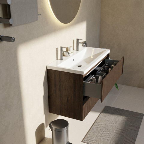 Saniclass Holz Atelier Ensemble meuble de salle de bains - 100x45x63.5cm - Lavabo en céramique Bari blanc - 1 vasque - 2 trous de robinetterie - 2 tiroirs - chêne charcoal mat (bois) SW1478762
