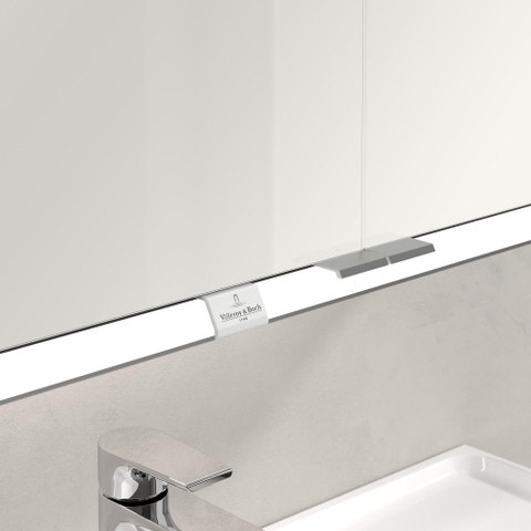 Villeroy & Boch My View Now My view spiegelkast - 80x75cm - 2 deuren - 3 contactdoos LED - zilver SW641561