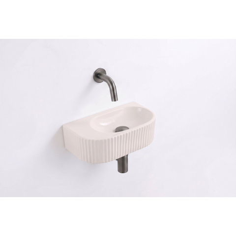 QeramiQ Fuente Fontein - 40x22x12cm - ribbel - halfrond - zonder fonteinkraangat - keramiek - fonteinkraan geborsteld gunmetal - verlaagd sifon - afvoerplug - linnen SW1583225
