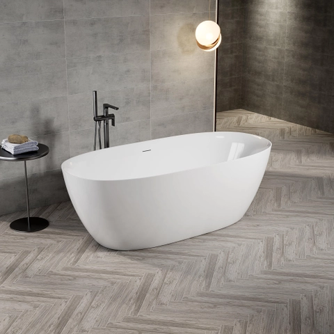completely freestanding bath