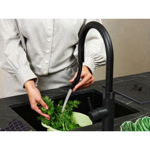 Quooker Flex Round kokendwaterkraan - draaibare & uittrekbare uitloop - PRO3 reservoir - kokend water - zwart SW299642