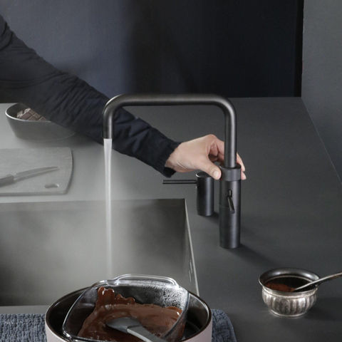 Quooker Fusion Square kokendwaterkraan - draaibare uitloop - Combi reservoir - Warm / kokend water - Zwart SW99174