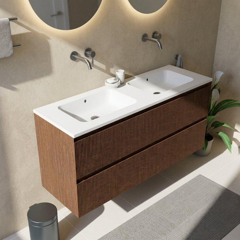 Saniclass Holz Atelier Ensemble meuble de salle de bains - 140x45x77.5cm - lavabo Torino en solid surface blanc - sans trou de robinet - 4 tiroirs - walnut pure mat (bois) SW1478676
