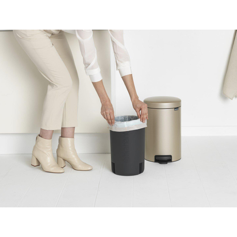 Brabantia NewIcon Poubelle 12 litres avec seau intérieur en plastique Metallic Gold SW767504