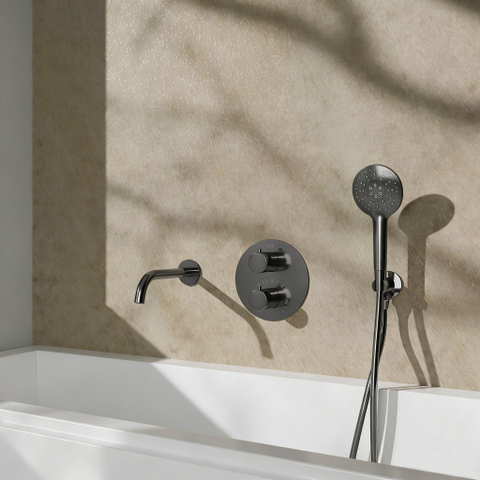 Fortifura Calvi Badkraan set - uitloop - 22cm inkortbaar - rond bedienigspaneel - gladde slang - ronde handdouche - inbouwdeel - wandhouder - PVD - geborsteld gunmetal (antraciet) SW1408667