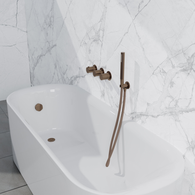 Fortifura Nebbio Badcombinatie-set - thermostaatkraan - inbouwdeel - inbouw uitbreiding - wandaansluitbocht - gladde doucheslang - staaf handdouche - badafvoer opbouw - geborsteld koper PVD (koper) SW1183069 SW1183076 SW1183082 SW970045 SW799407 SW